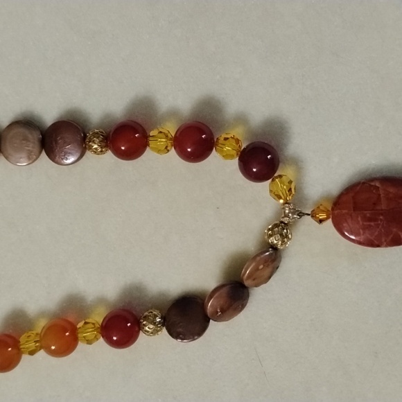 🎃HAND CRAFTED CARNELIAN AND COIN PEARL NECKLACE🎃 - Picture 3 of 7
